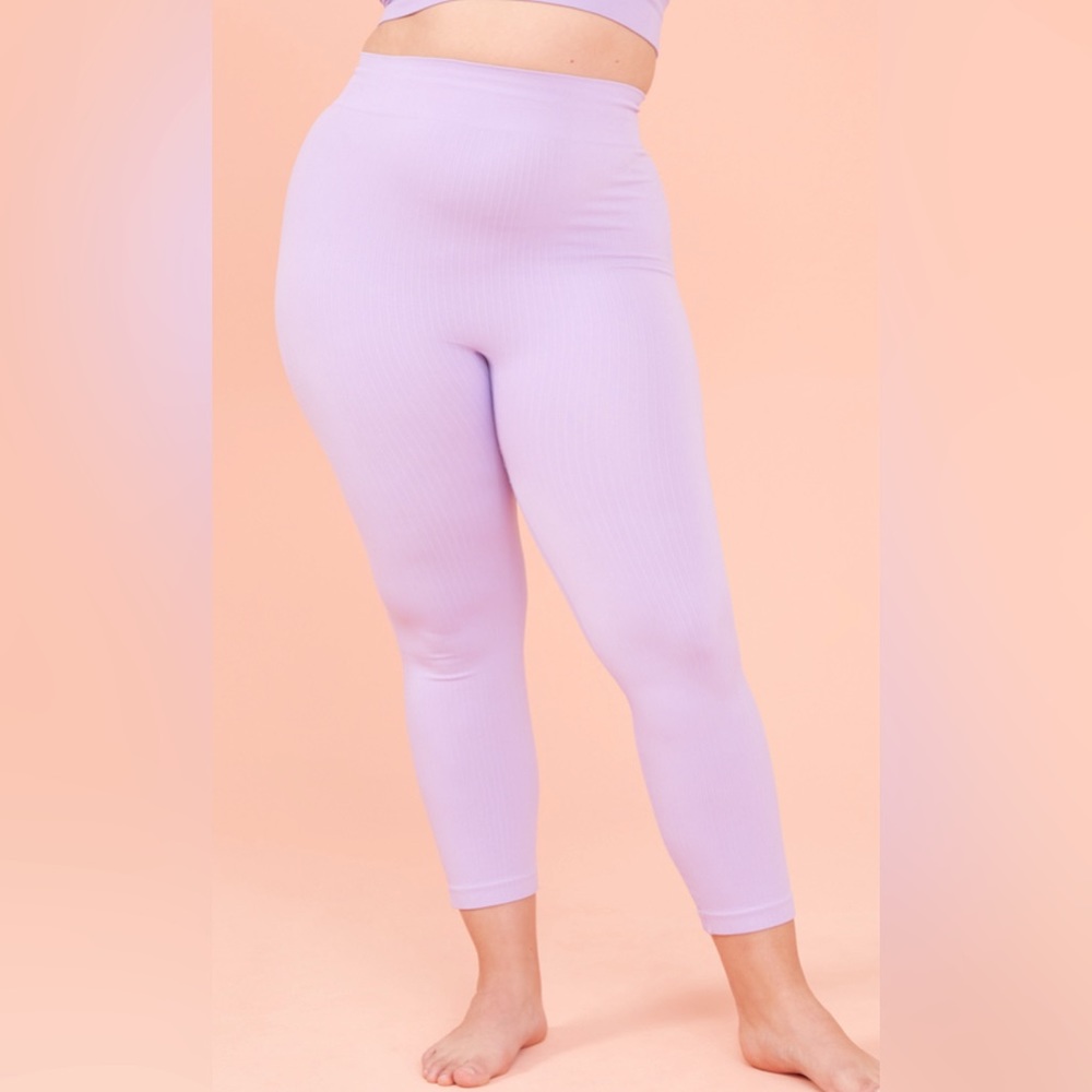 NWT Arula seamless ribbed leggings, Arula size A
